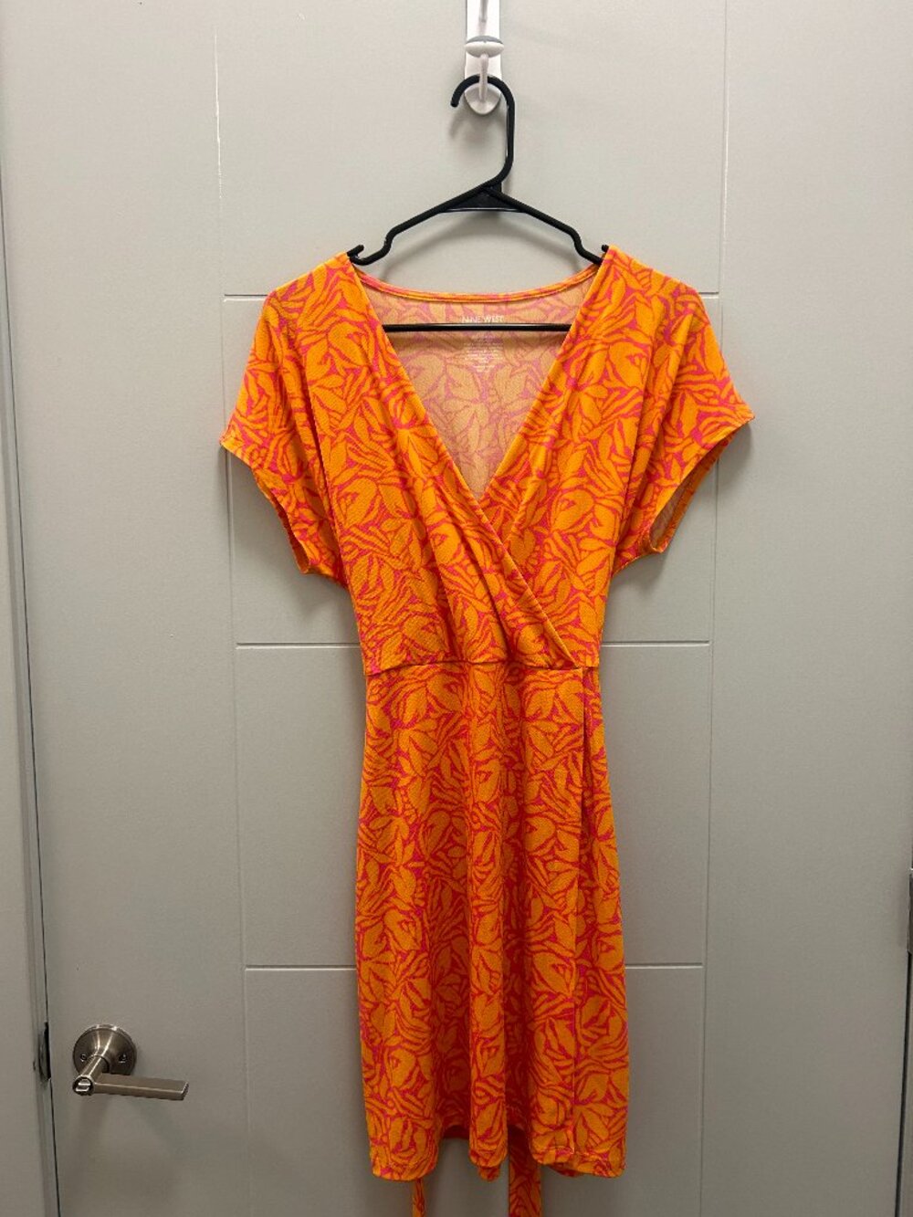 *Nine West Orange Pink Wrap Dress Abstract Leaf Print Short Sleeve Size M Resort